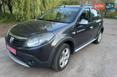 Внедорожник / Кроссовер Dacia Sandero StepWay 2011 в 