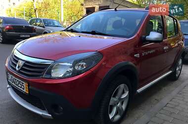 Позашляховик / Кросовер Dacia Sandero StepWay 2010 в 
