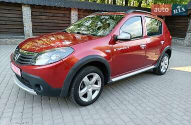 Позашляховик / Кросовер Dacia Sandero StepWay 2011 в Гнівані