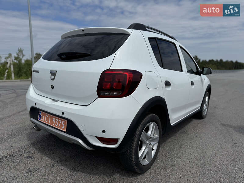 Внедорожник / Кроссовер Dacia Sandero StepWay 2019 в Ровно