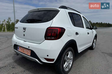 Внедорожник / Кроссовер Dacia Sandero StepWay 2019 в 