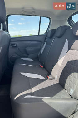 Внедорожник / Кроссовер Dacia Sandero StepWay 2016 в 