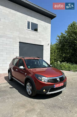 Позашляховик / Кросовер Dacia Sandero StepWay 2011 в Хоролі
