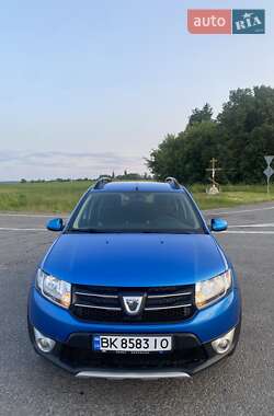 Внедорожник / Кроссовер Dacia Sandero StepWay 2012 в 
