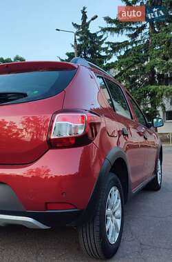 Внедорожник / Кроссовер Dacia Sandero StepWay 2013 в 