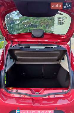 Внедорожник / Кроссовер Dacia Sandero StepWay 2013 в 