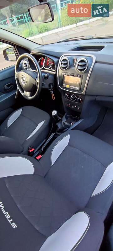 Внедорожник / Кроссовер Dacia Sandero StepWay 2013 в Черкассах