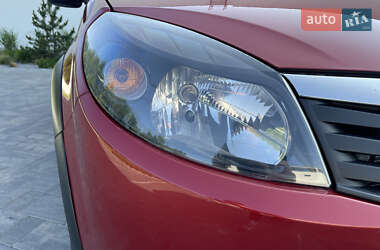 Внедорожник / Кроссовер Dacia Sandero StepWay 2011 в 