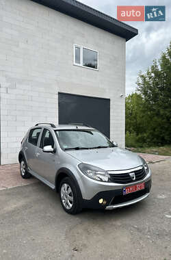 Позашляховик / Кросовер Dacia Sandero StepWay 2010 в Хоролі