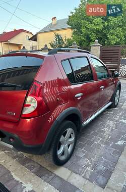 Внедорожник / Кроссовер Dacia Sandero StepWay 2011 в 
