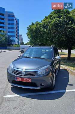 Внедорожник / Кроссовер Dacia Sandero StepWay 2010 в Полтаве