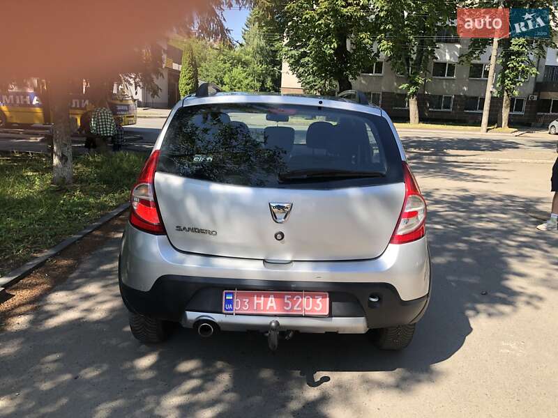 Внедорожник / Кроссовер Dacia Sandero StepWay 2011 в Ровно