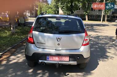 Внедорожник / Кроссовер Dacia Sandero StepWay 2011 в 