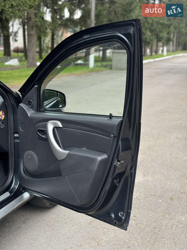 Внедорожник / Кроссовер Dacia Sandero StepWay 2011 в Умани