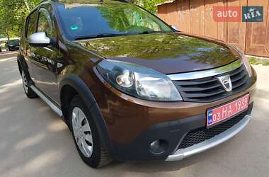 Внедорожник / Кроссовер Dacia Sandero StepWay 2012 в 