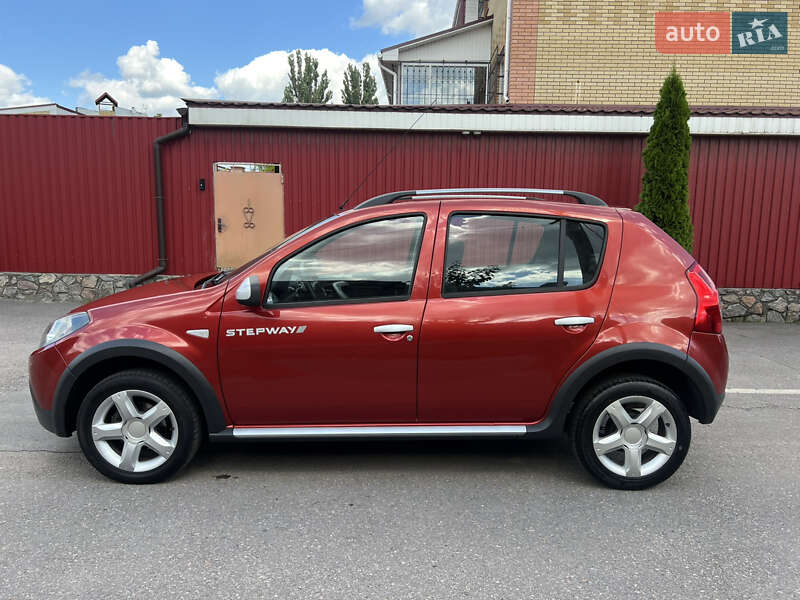 Внедорожник / Кроссовер Dacia Sandero StepWay 2010 в Кременчуге
