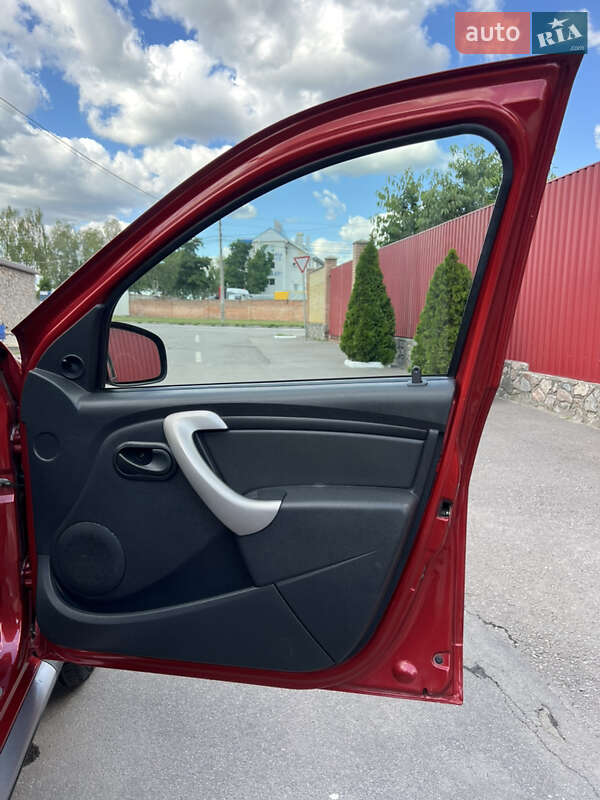Внедорожник / Кроссовер Dacia Sandero StepWay 2010 в Кременчуге