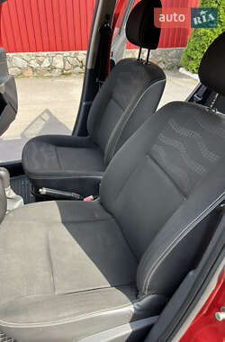 Внедорожник / Кроссовер Dacia Sandero StepWay 2010 в 