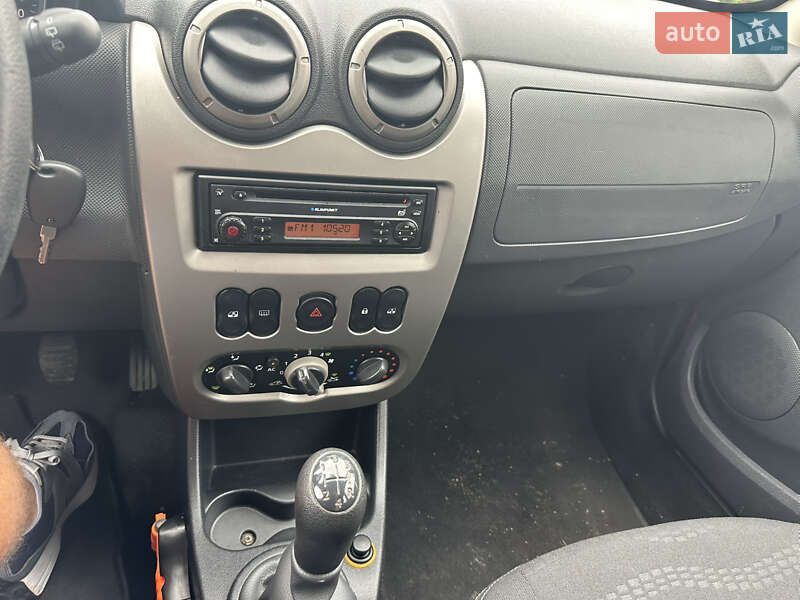 Внедорожник / Кроссовер Dacia Sandero StepWay 2010 в Нежине