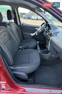 Внедорожник / Кроссовер Dacia Sandero StepWay 2009 в 
