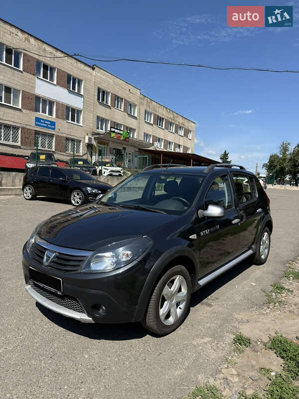 Dacia Sandero StepWay 2012