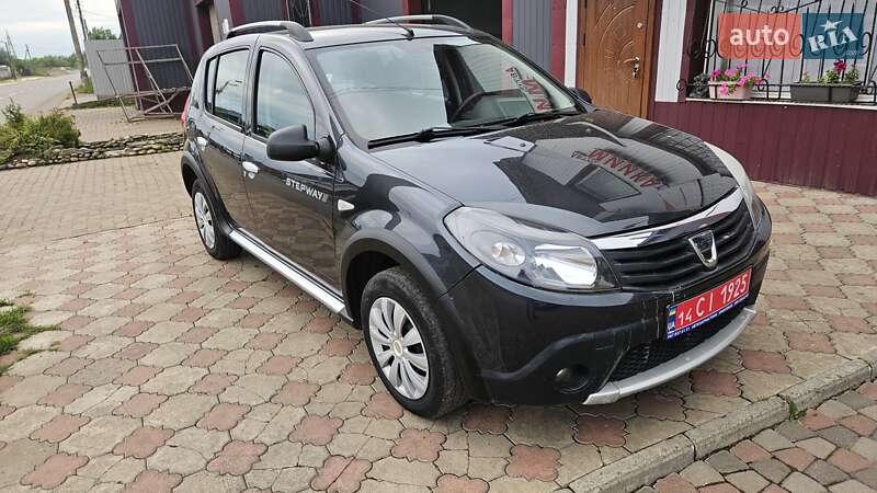 Внедорожник / Кроссовер Dacia Sandero StepWay 2011 в Калуше