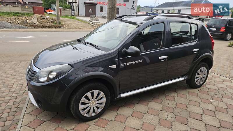 Внедорожник / Кроссовер Dacia Sandero StepWay 2011 в Калуше