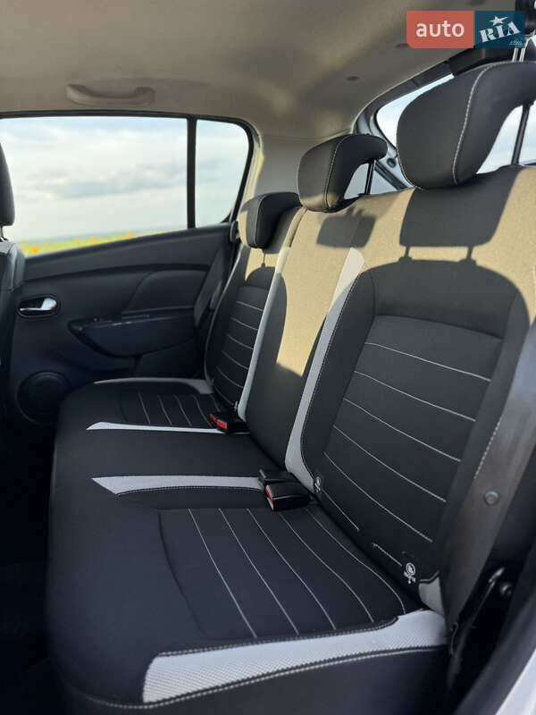 Внедорожник / Кроссовер Dacia Sandero StepWay 2017 в Ровно