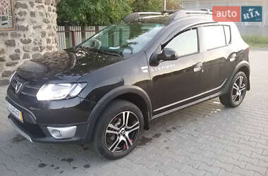 Внедорожник / Кроссовер Dacia Sandero StepWay 2017 в Львове