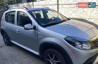 Внедорожник / Кроссовер Dacia Sandero StepWay 2010 в 