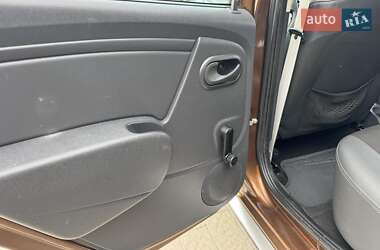 Внедорожник / Кроссовер Dacia Sandero StepWay 2012 в 