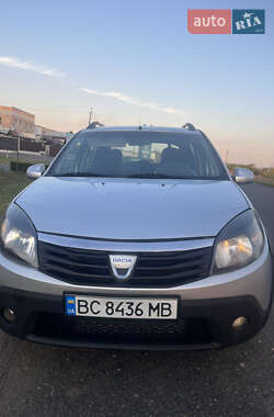 Внедорожник / Кроссовер Dacia Sandero StepWay 2011 в 