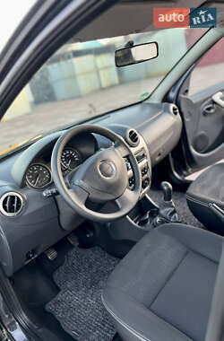 Внедорожник / Кроссовер Dacia Sandero StepWay 2011 в 