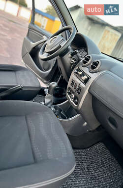 Внедорожник / Кроссовер Dacia Sandero StepWay 2011 в 