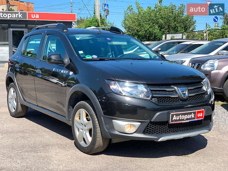 Внедорожник / Кроссовер Dacia Sandero StepWay 2015 в Виннице