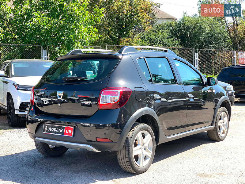 Внедорожник / Кроссовер Dacia Sandero StepWay 2015 в Виннице
