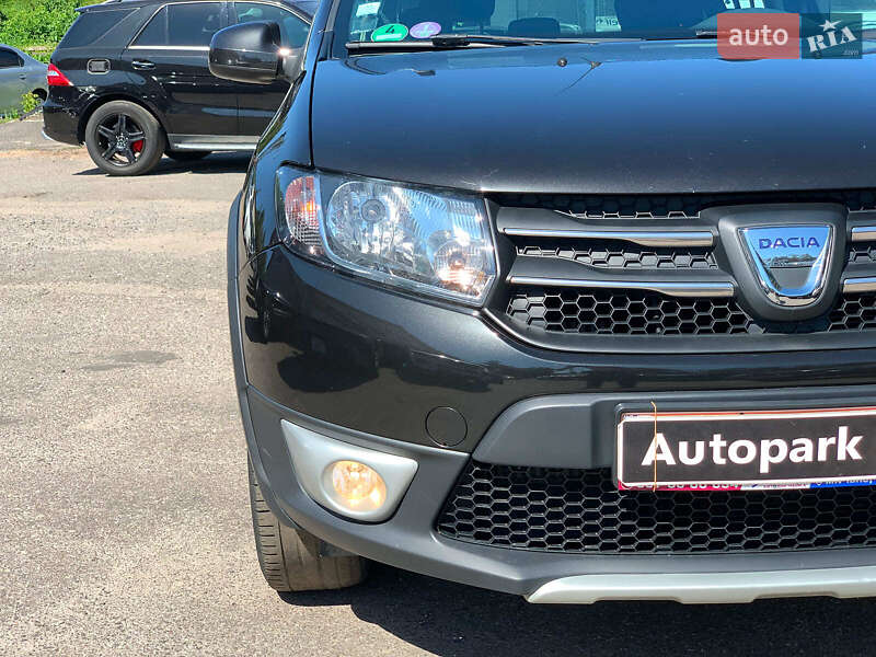 Внедорожник / Кроссовер Dacia Sandero StepWay 2015 в Виннице
