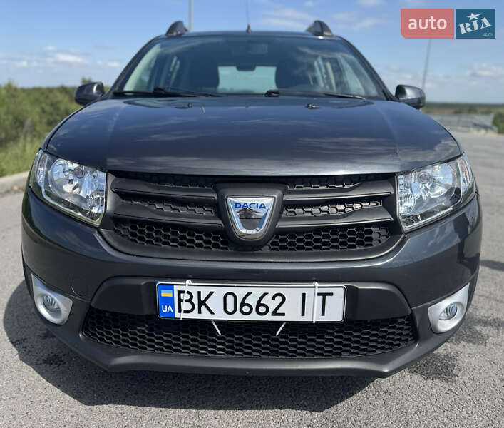 Внедорожник / Кроссовер Dacia Sandero StepWay 2016 в Ровно
