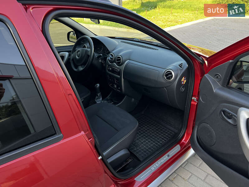 Внедорожник / Кроссовер Dacia Sandero StepWay 2009 в Полтаве