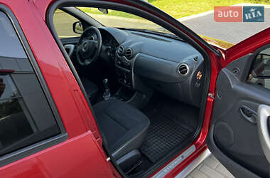 Позашляховик / Кросовер Dacia Sandero StepWay 2009 в  фото 23 Позашляховик / Кросовер Dacia Sandero StepWay 2009 в
