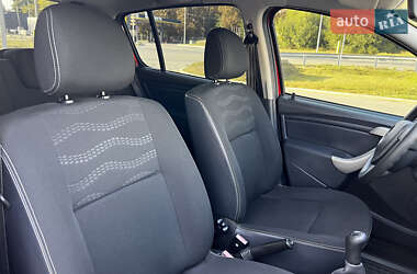 Позашляховик / Кросовер Dacia Sandero StepWay 2009 в  фото 26 Позашляховик / Кросовер Dacia Sandero StepWay 2009 в