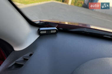 Позашляховик / Кросовер Dacia Sandero StepWay 2009 в  фото 36 Позашляховик / Кросовер Dacia Sandero StepWay 2009 в