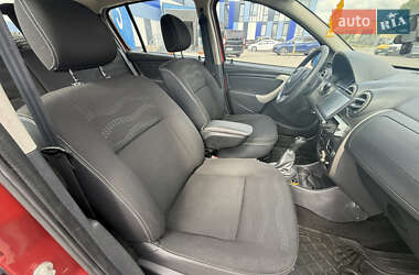 Позашляховик / Кросовер Dacia Sandero StepWay 2011 в 
