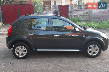 Внедорожник / Кроссовер Dacia Sandero StepWay 2012 в 