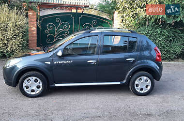 Внедорожник / Кроссовер Dacia Sandero StepWay 2012 в 