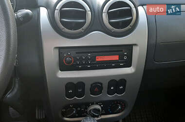 Внедорожник / Кроссовер Dacia Sandero StepWay 2012 в 