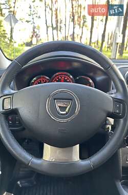Внедорожник / Кроссовер Dacia Sandero StepWay 2016 в 