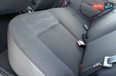 Внедорожник / Кроссовер Dacia Sandero StepWay 2011 в 