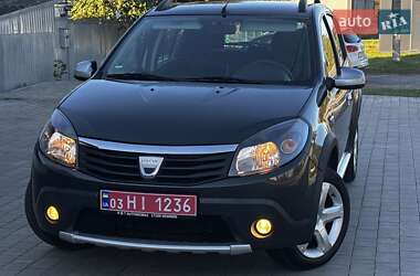 Внедорожник / Кроссовер Dacia Sandero StepWay 2010 в 