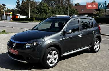 Внедорожник / Кроссовер Dacia Sandero StepWay 2010 в 